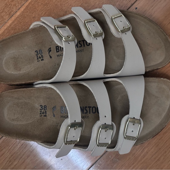 Birkenstock Shoes - Birkenstock Tan Sandals with Gold Buckles (38 W’s)